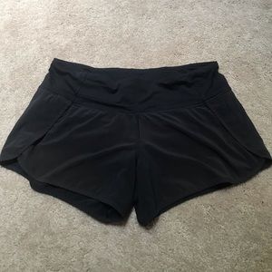 Lululemon shorts!! Size 8